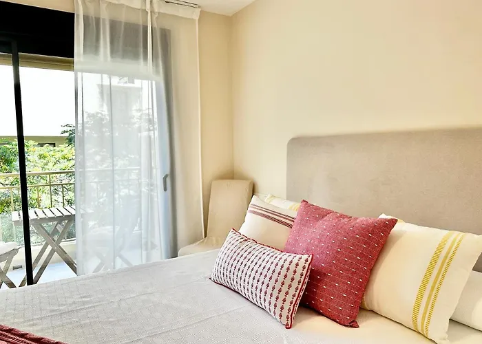 Newly Renovated Apartment In The Center Of Marbella - Eaw Homes